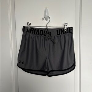 Under Armour Gray and Black Athletic Shorts Lightweight Elastic Waistband